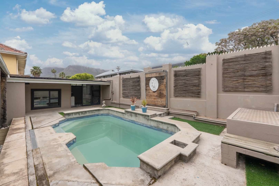 3 Bedroom Property for Sale in Gardens Western Cape